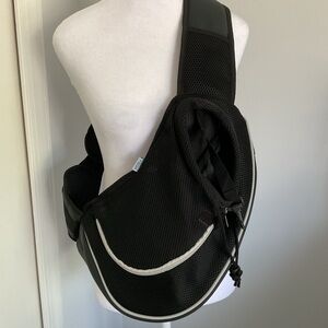 Crossbody doggy harness